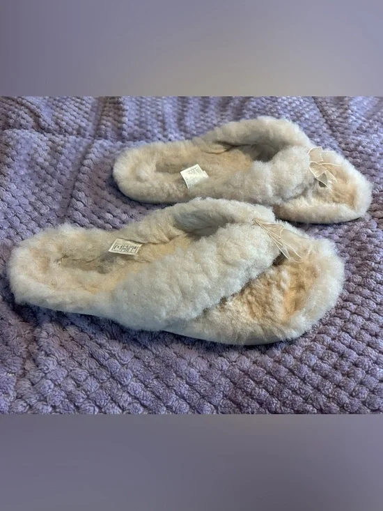 Cozy UGG Ivory Fluff Flip Flop Sandals women size 8 - Picture 4 of 10